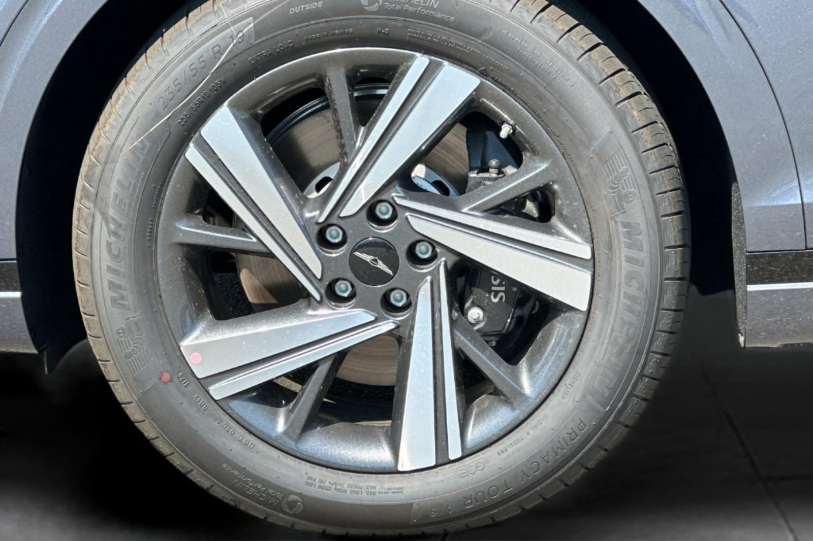 New 2026 Genesis GV70 3.5T Sport Advanced image 33