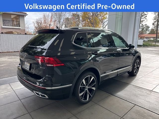 Certified 2024 Volkswagen Tiguan SEL R-Line image 9