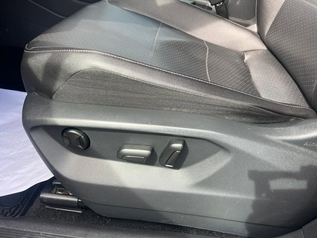 Used 2020 Volkswagen Tiguan SE w/ Panoramic Sunroof Package AWD/4WD image 27
