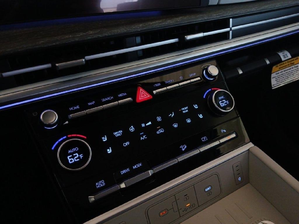 New 2027 Hyundai Santa Fe Calligraphy FWD image 22
