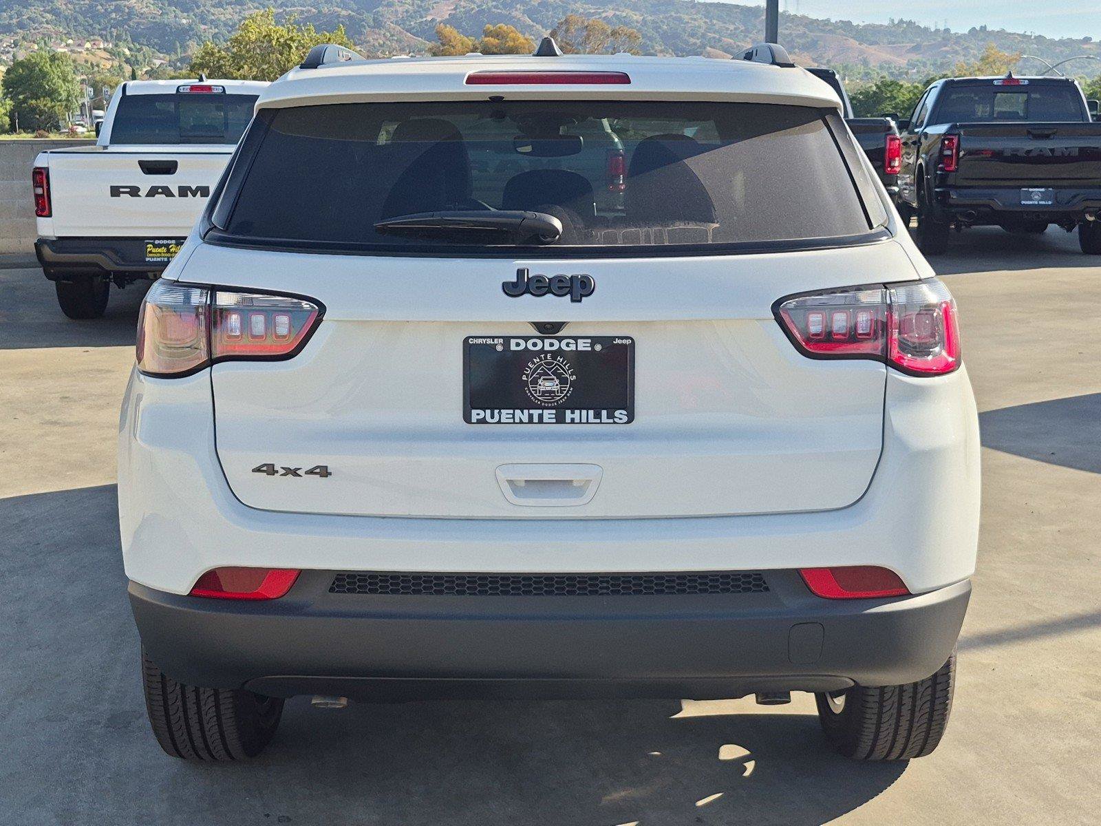 New 2026 Jeep Compass Latitude AWD/4WD image 5