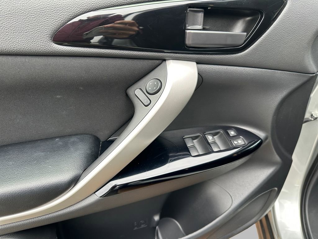 Used 2025 Mitsubishi Eclipse Cross LE image 14