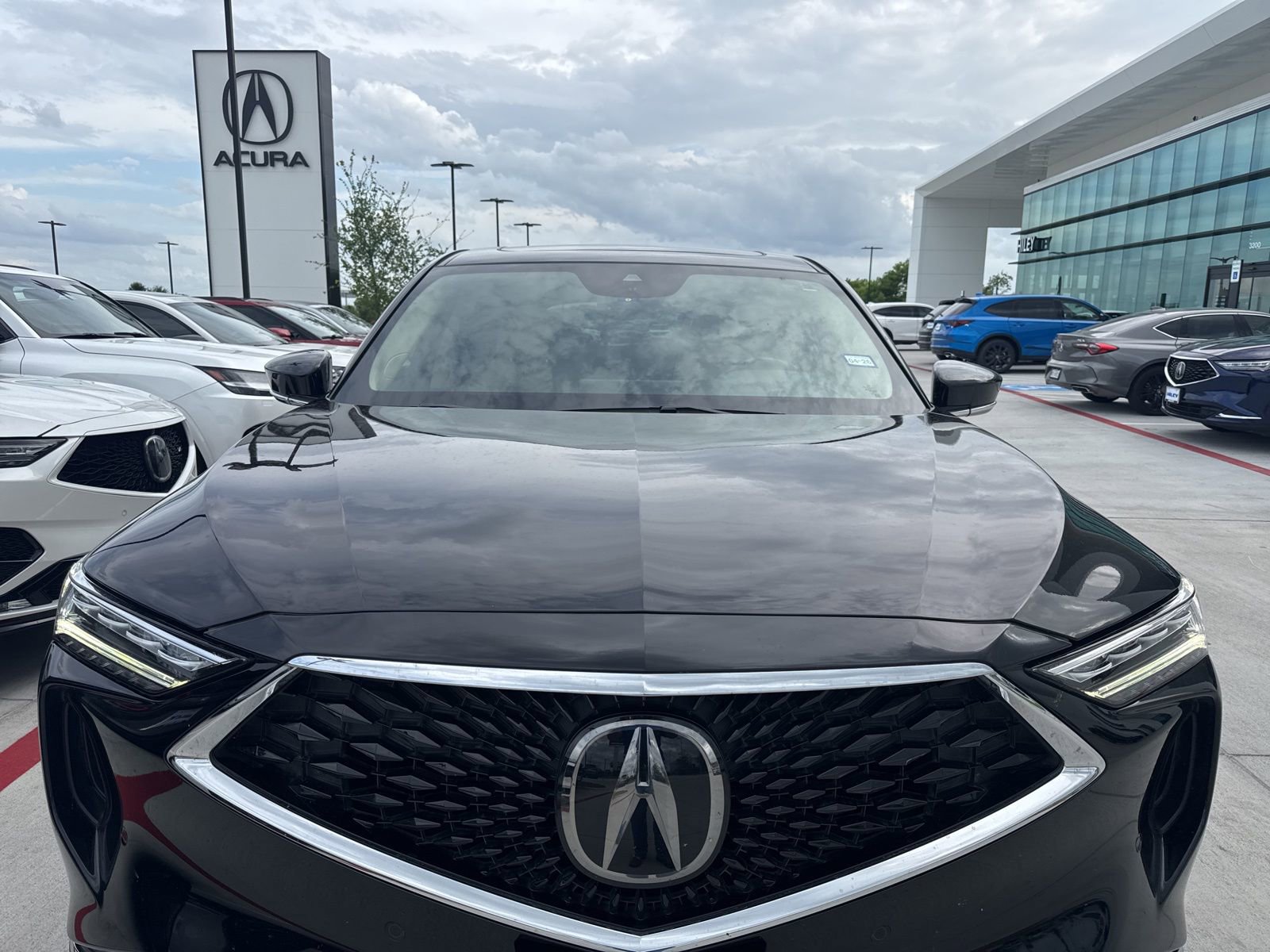 Used 2024 Acura MDX FWD w/ Technology Package image 2