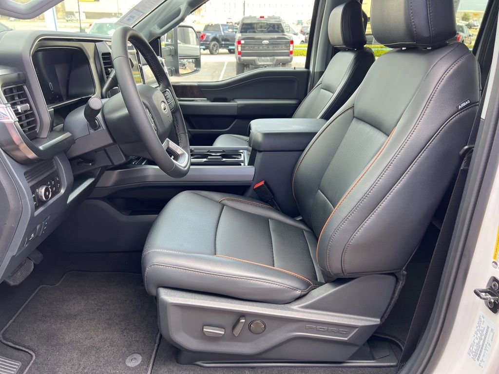 New 2026 Ford F250 Lariat w/ Chrome Package image 14