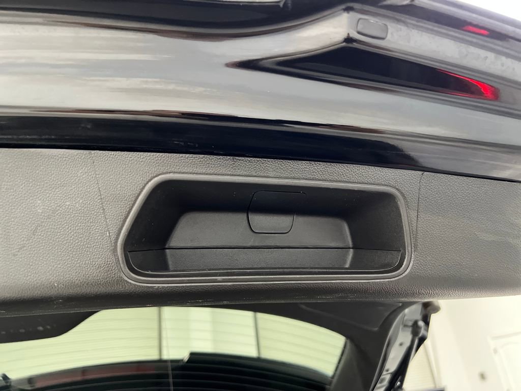 Used 2025 Chevrolet Blazer LT image 35