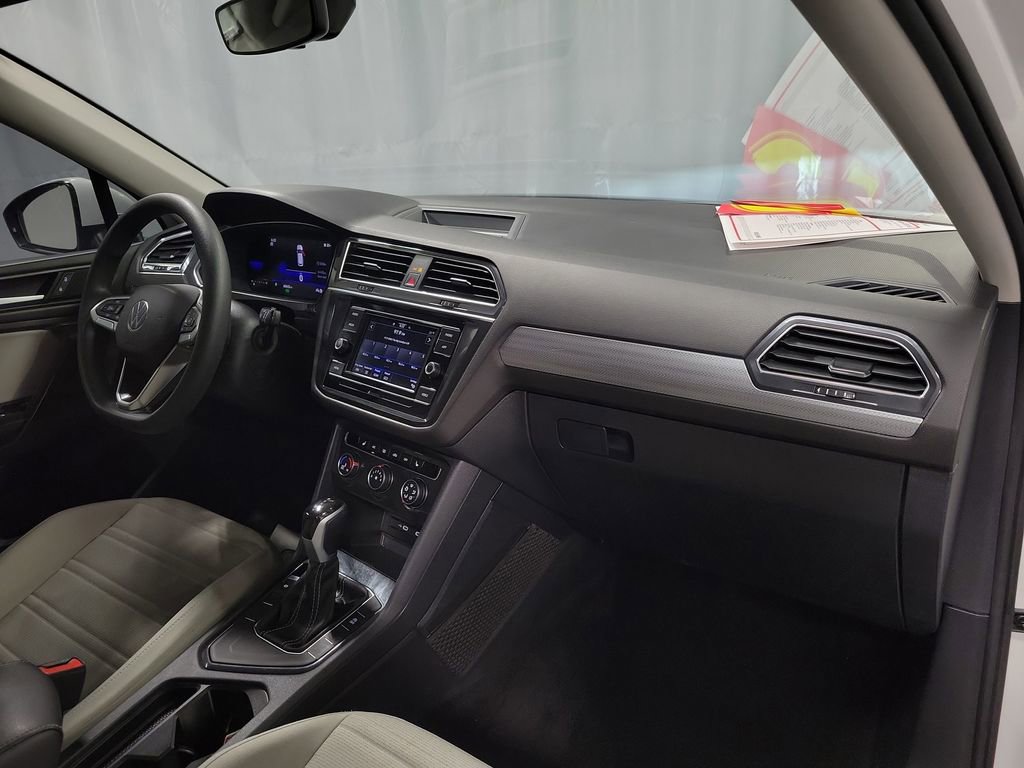 Used 2023 Volkswagen Tiguan S image 27