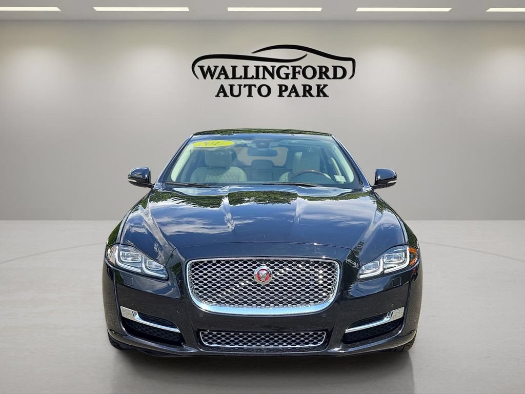 Used 2017 Jaguar XJ L Portfolio AWD/4WD image 7