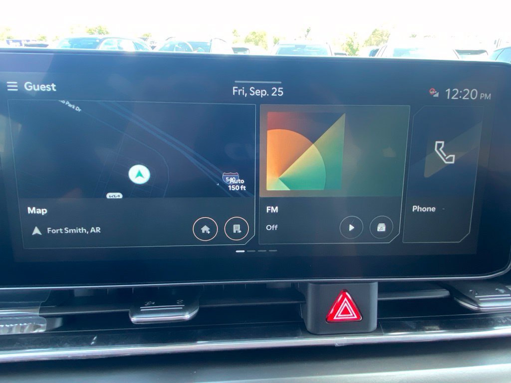 New 2027 Kia Carnival EX FWD image 15