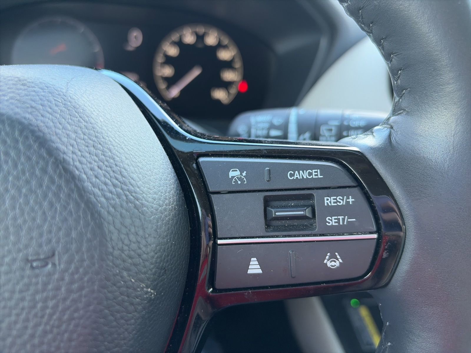 Certified 2024 Honda HR-V EX-L image 15