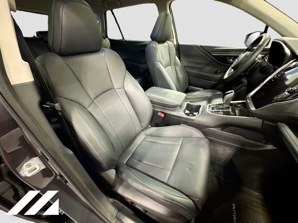 Certified 2025 Subaru Outback Limited image 32
