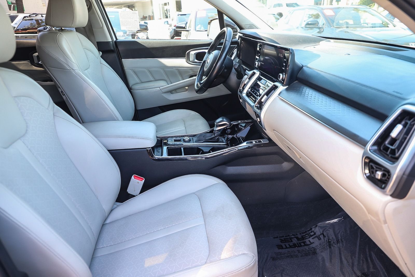 Used 2021 Kia Sorento SX AWD/4WD image 16