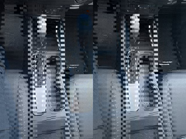 New 2025 Nissan Frontier SV w/ Tow Package image 22