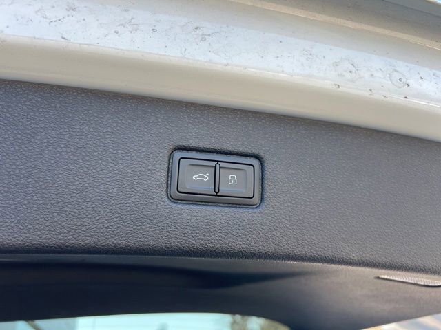 Certified 2025 Audi Q7 3.0T Premium Plus w/ Premium Plus Package image 32