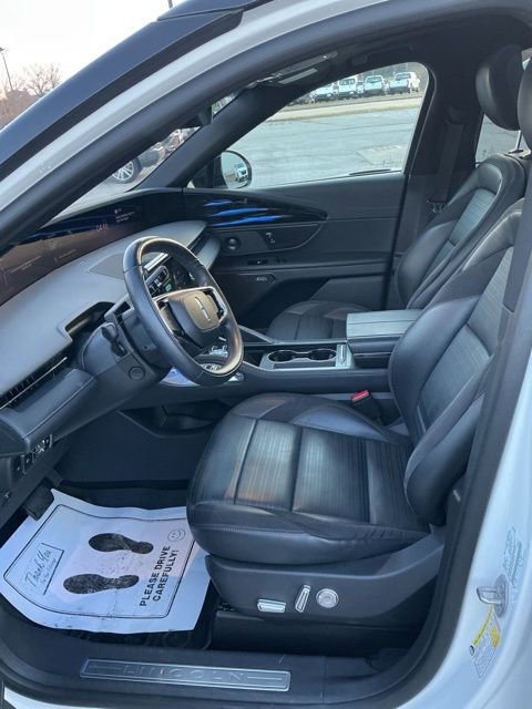 Used 2024 Lincoln Nautilus Reserve w/ Equipment Group 202A image 19