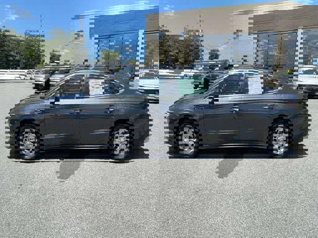 New 2025 Hyundai Sonata SE image 38