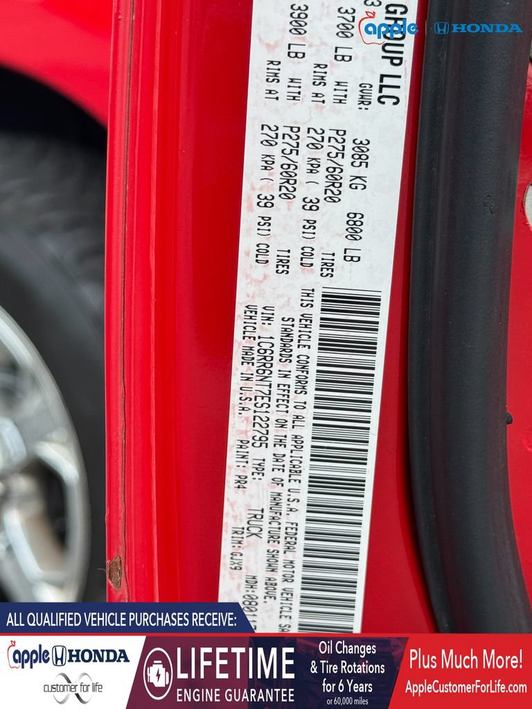 Used 2014 RAM 1500 Laramie RWD image 30
