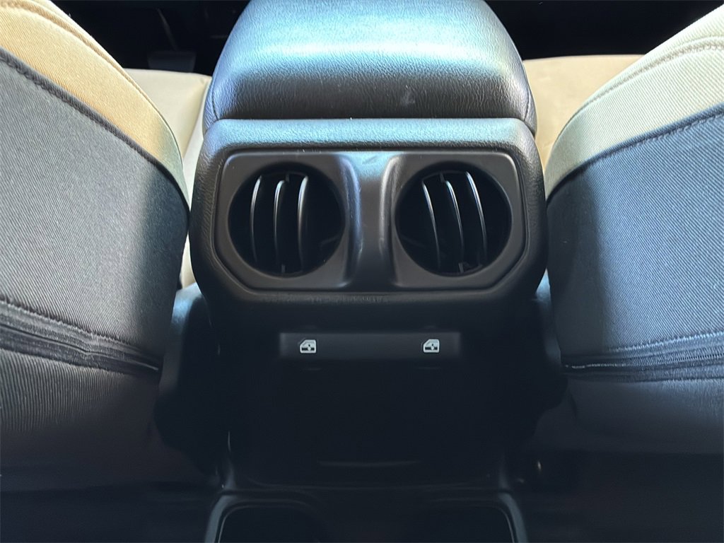 Used 2023 Jeep Wrangler Unlimited Sport image 13
