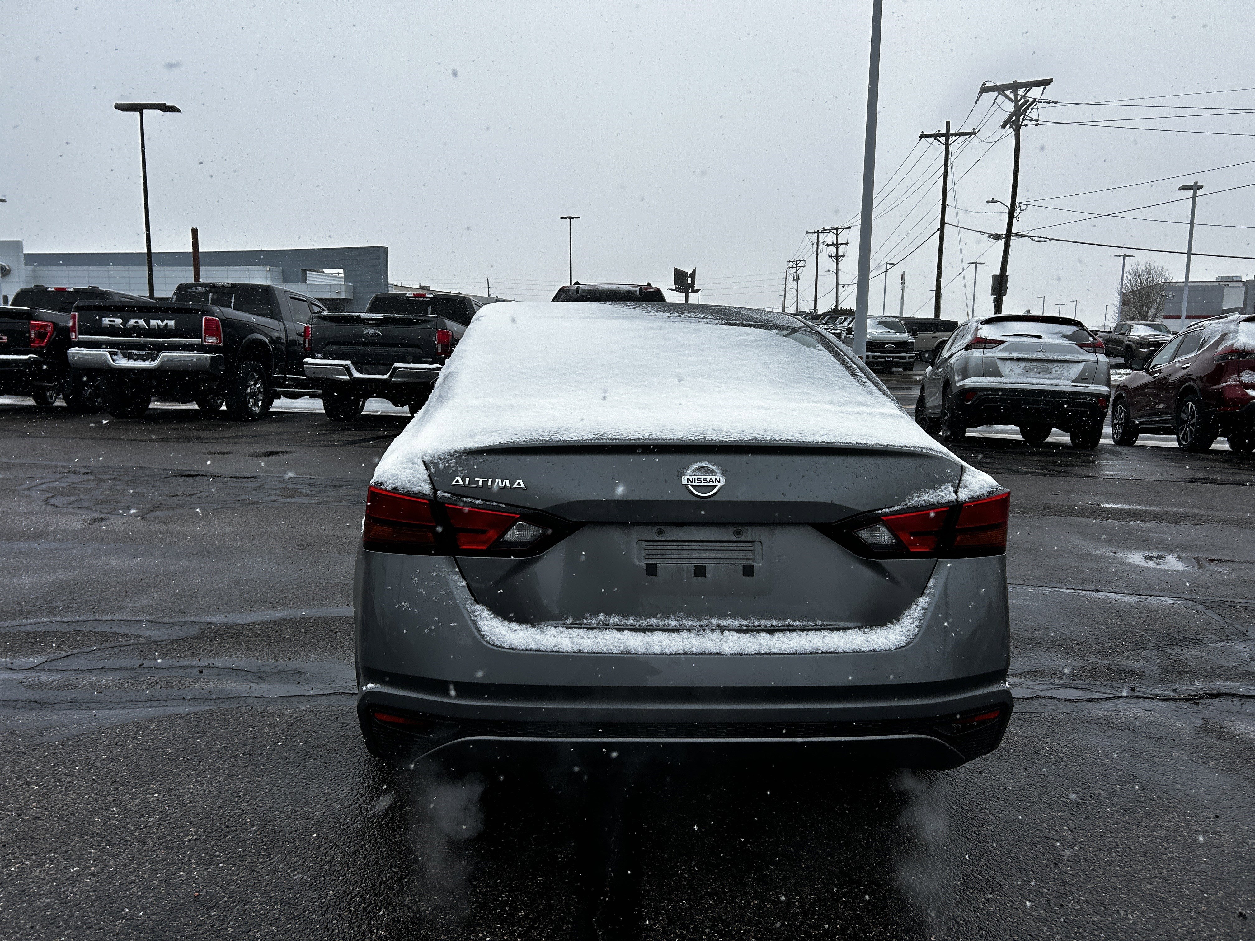 Used 2022 Nissan Altima 2.5 S image 4