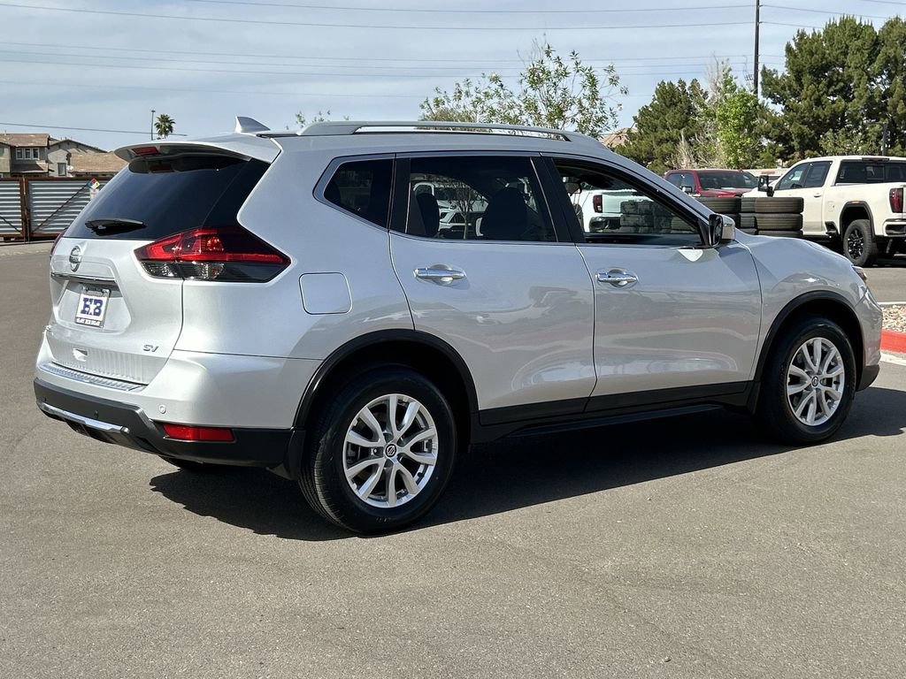 Used 2020 Nissan Rogue SV FWD image 8