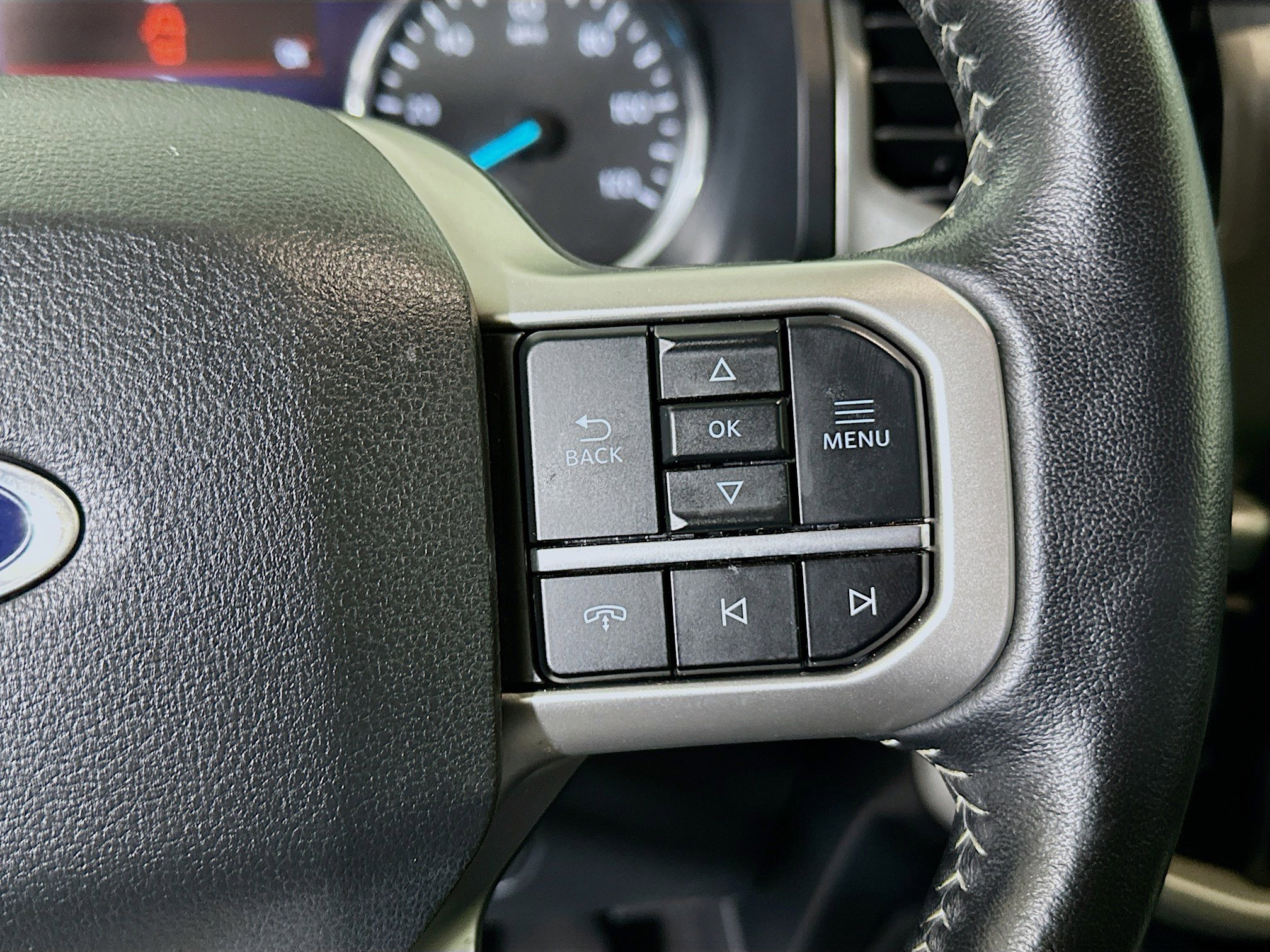 Used 2024 Ford Expedition Max XLT image 17