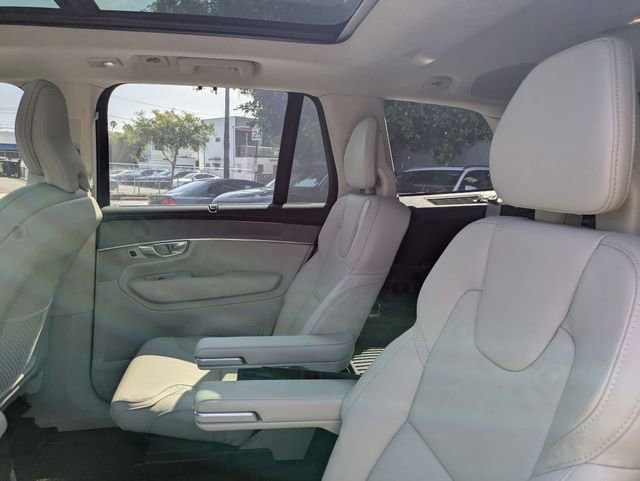 Certified 2025 Volvo XC90 T8 Ultra w/ Lounge Package AWD/4WD image 27