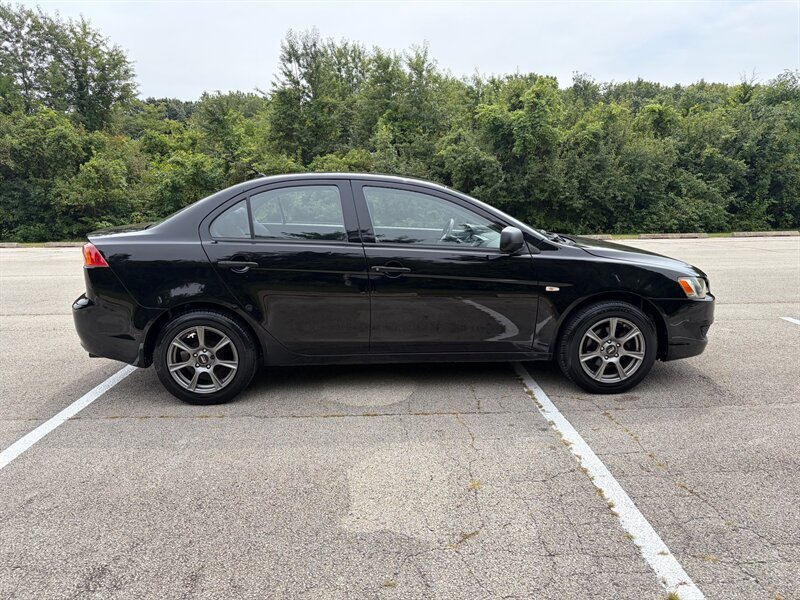 Used 2009 Mitsubishi Lancer DE FWD image 6