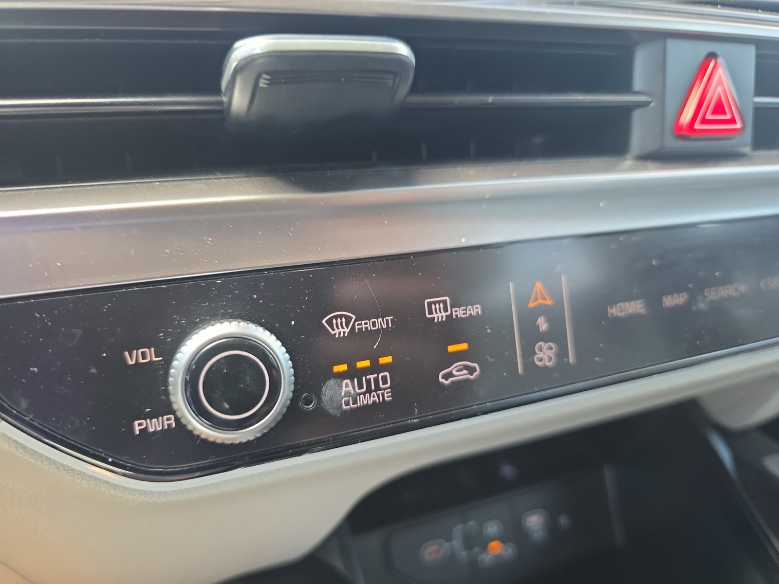Certified 2024 Kia Sorento S FWD image 15