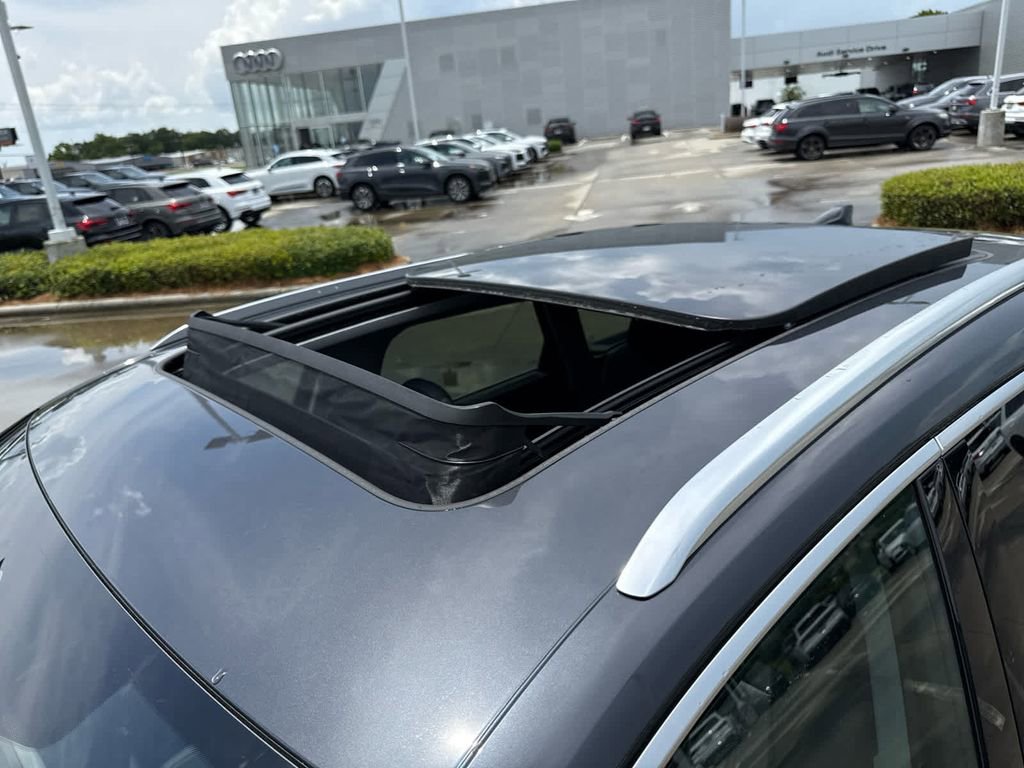 New 2025 Audi Q5 Premium Plus image 32