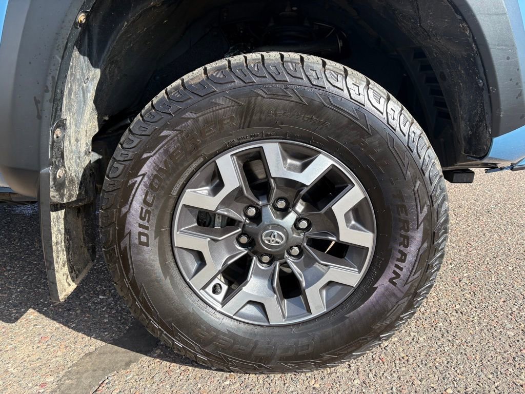 Certified 2019 Toyota Tacoma TRD Off-Road image 10