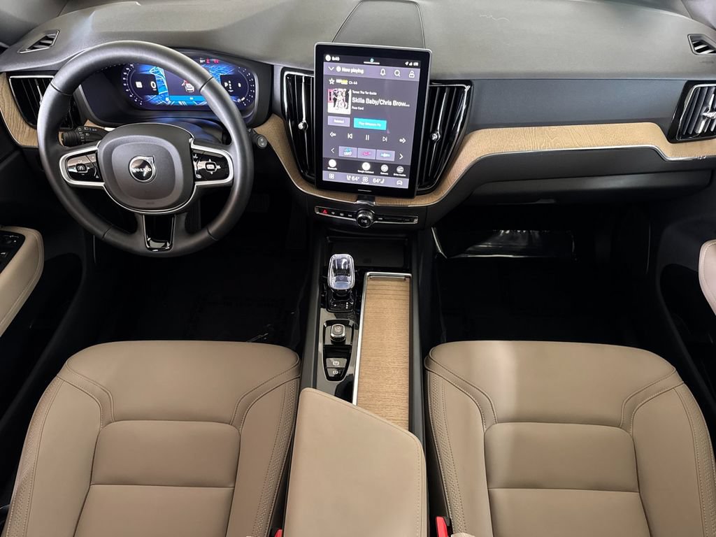 Certified 2026 Volvo XC60 B5 Plus AWD/4WD image 12