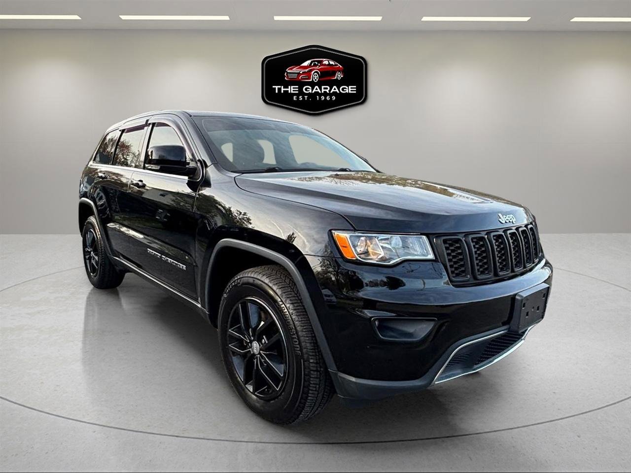 Used 2018 Jeep Grand Cherokee Limited AWD/4WD image 9