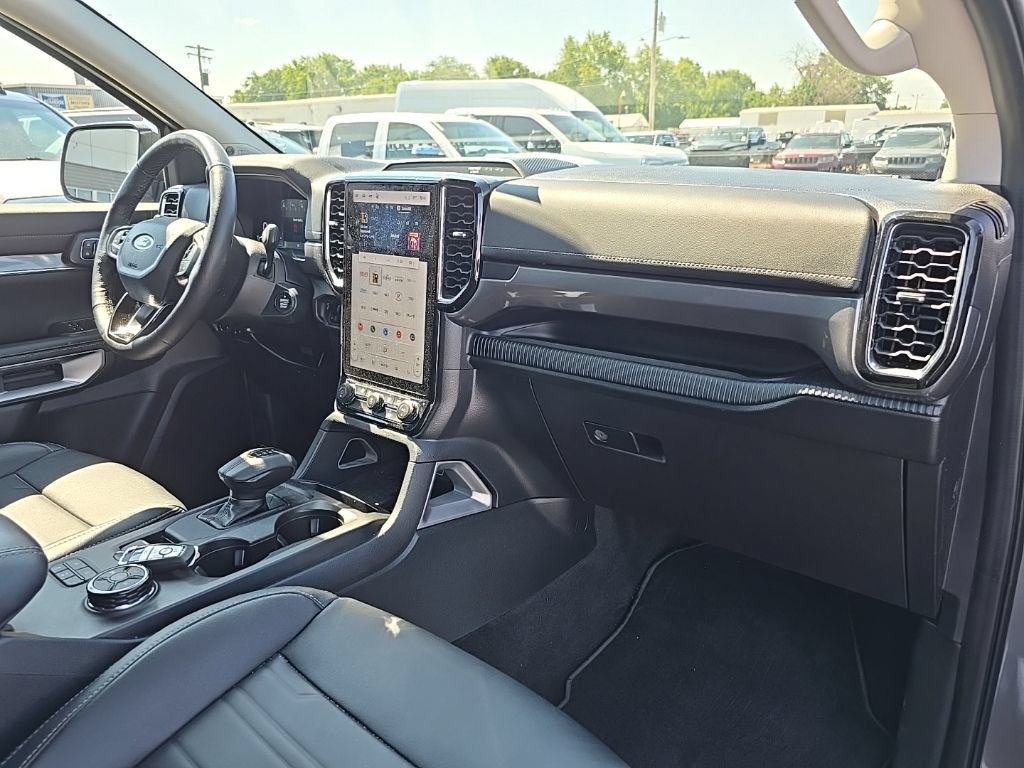Used 2024 Ford Ranger Lariat w/ Advanced Towing Package AWD/4WD image 43