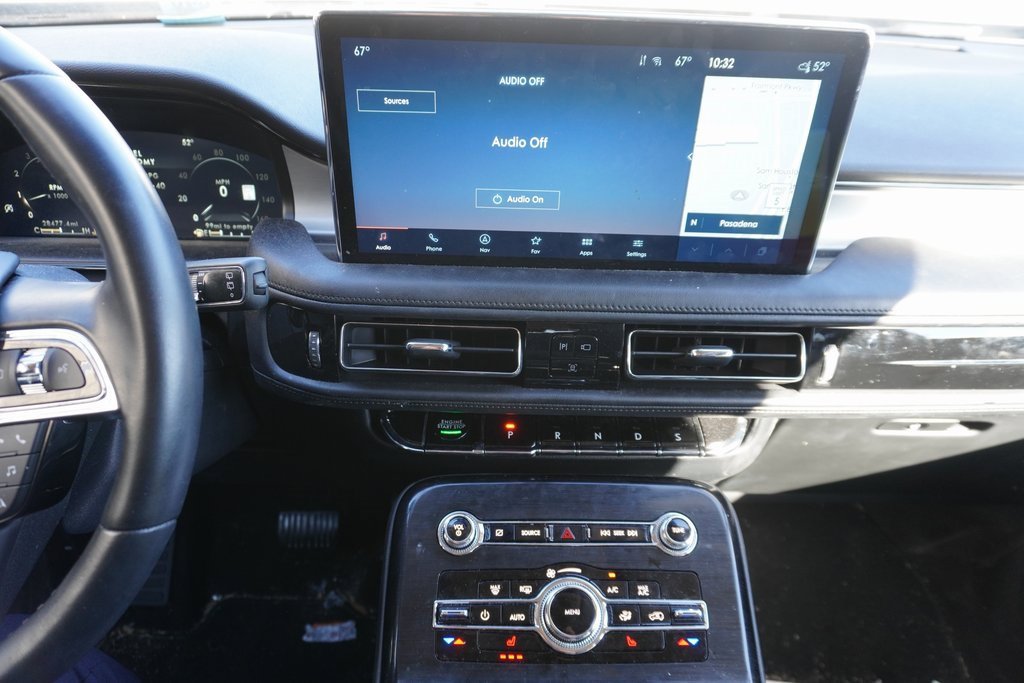 Used 2021 Lincoln Nautilus FWD w/ Equipment Group 101A image 8