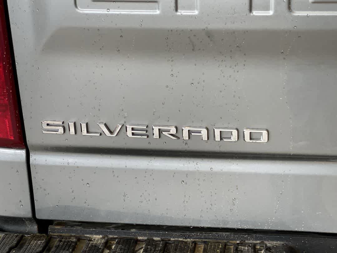 Used 2023 Chevrolet Silverado 1500 LT AWD/4WD image 11