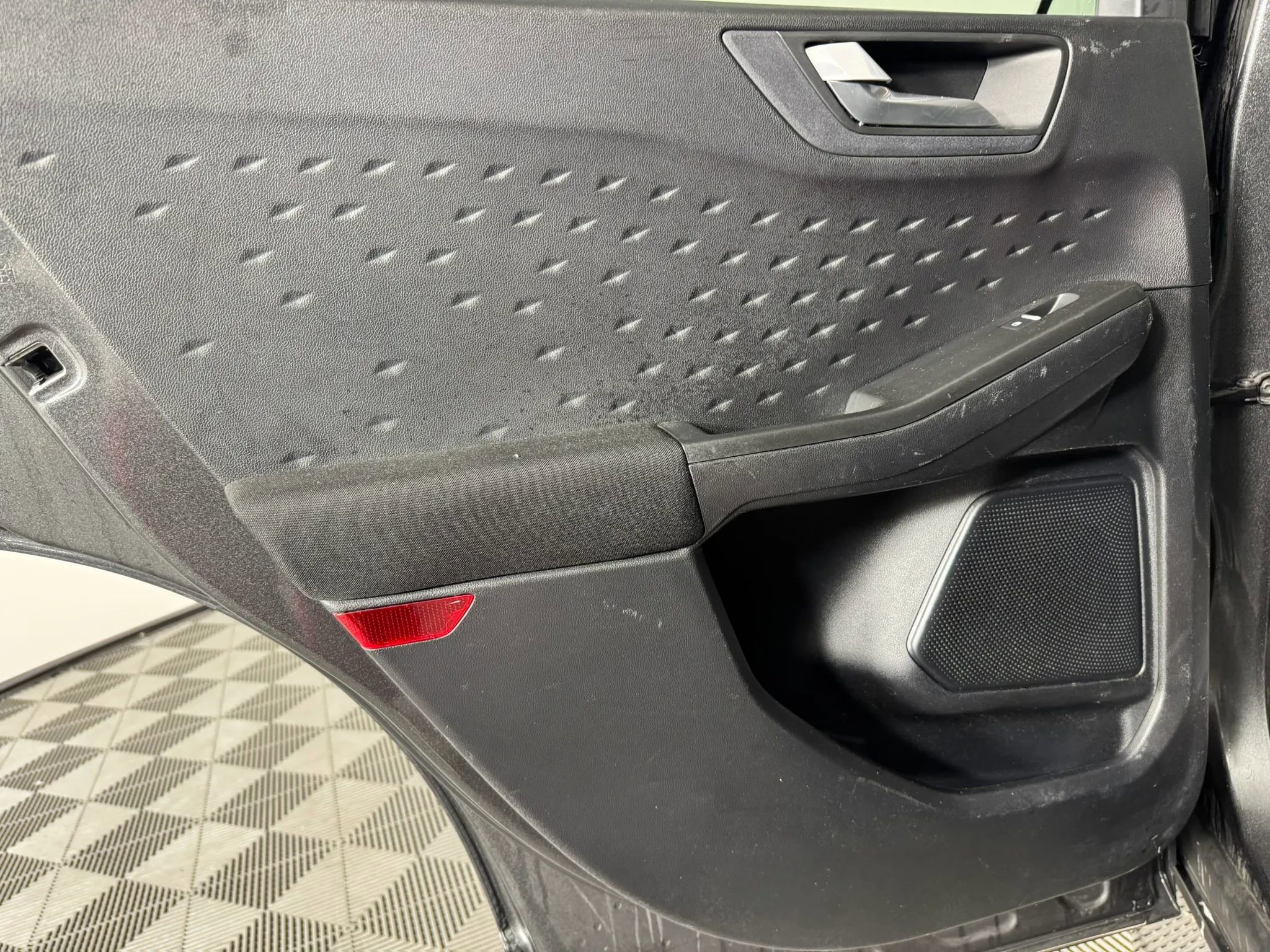 Used 2020 Ford Escape SE AWD/4WD image 40