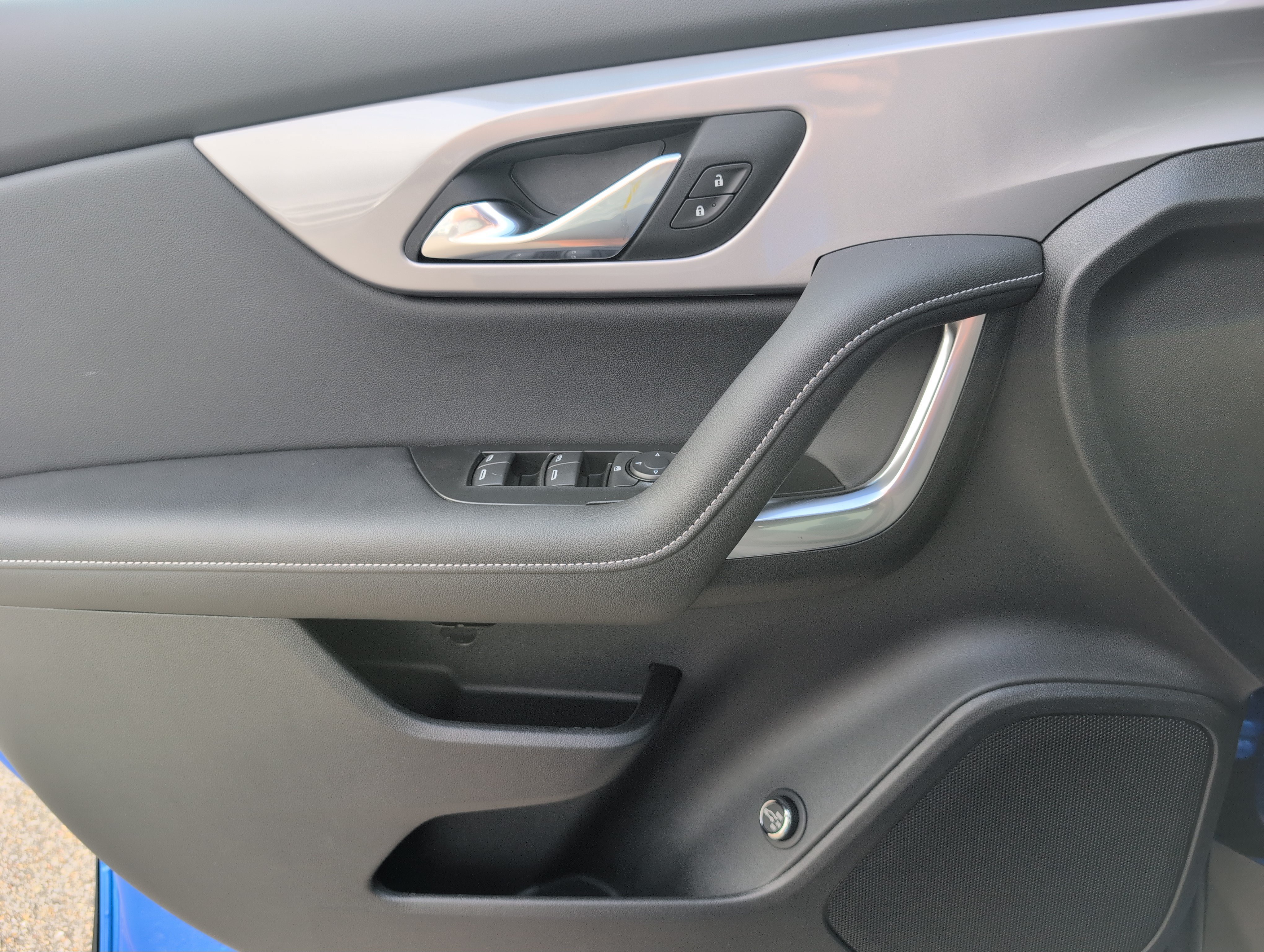 New 2026 Chevrolet Blazer LT w/ Convenience Package FWD image 15