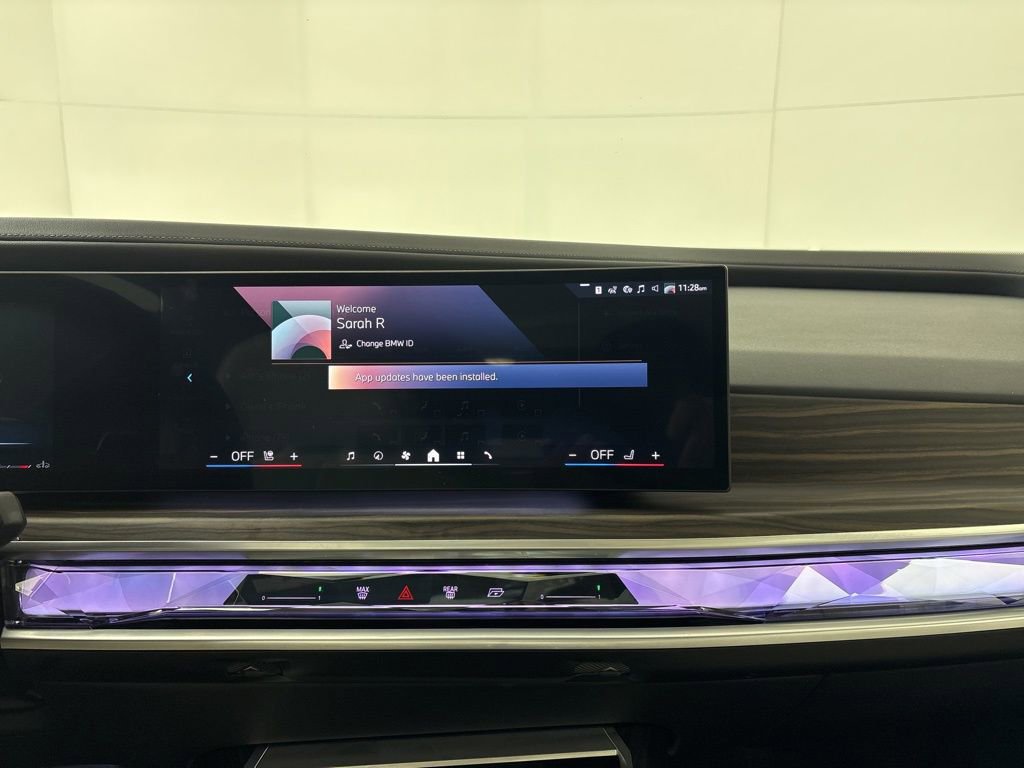 Used 2024 BMW 760i xDrive w/ Executive Package image 24