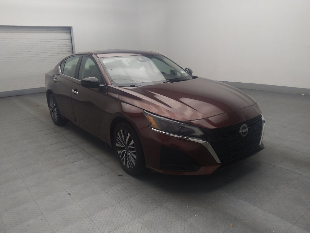 Used 2023 Nissan Altima 2.5 SV w/ SV Premium Package AWD/4WD image 13