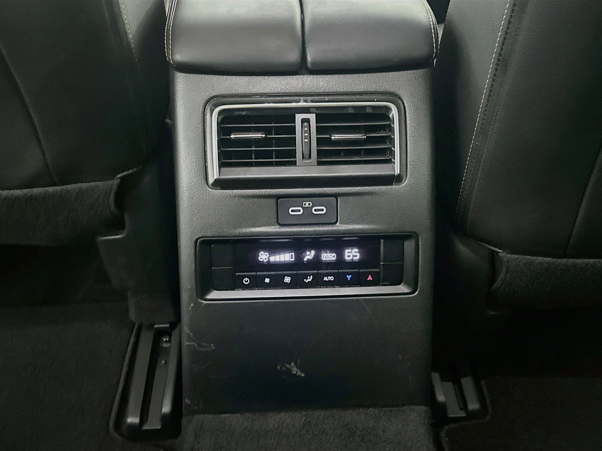 Used 2025 MAZDA CX-90 3.3 Turbo w/ Preferred Package AWD/4WD image 28