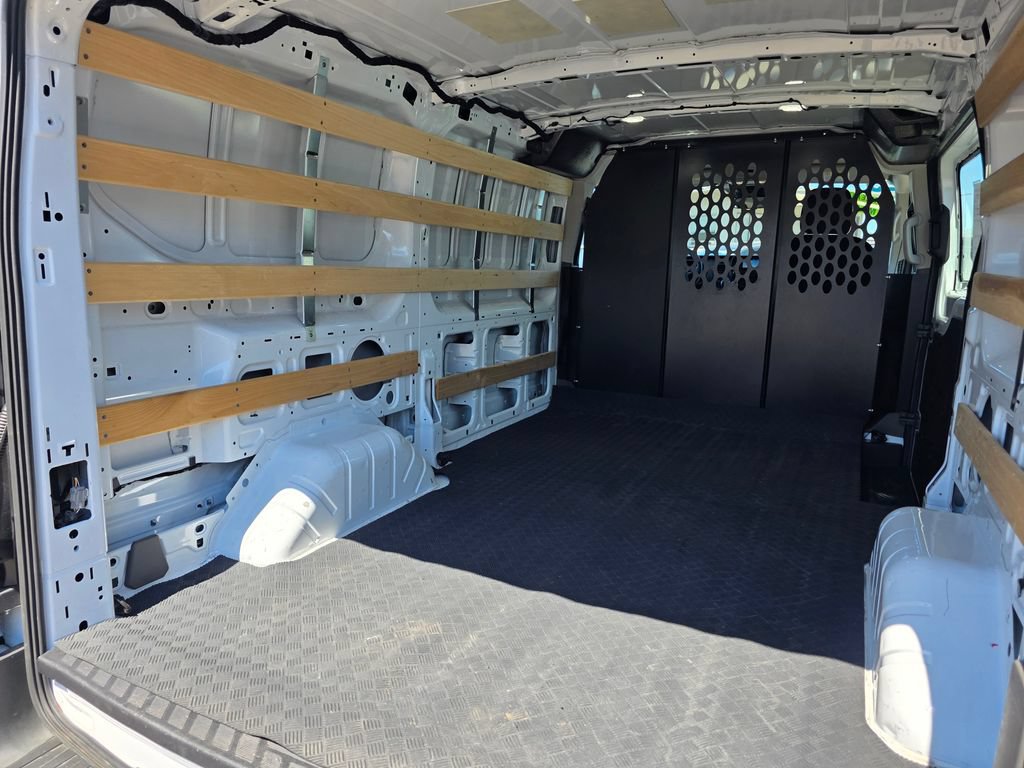 Used 2025 Ford Transit 250 Low Roof w/ Exterior Upgrade Package RWD image 19
