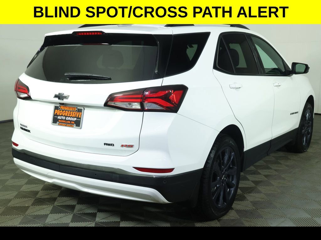 Used 2022 Chevrolet Equinox RS w/ LPO, Floor Liner Package image 11