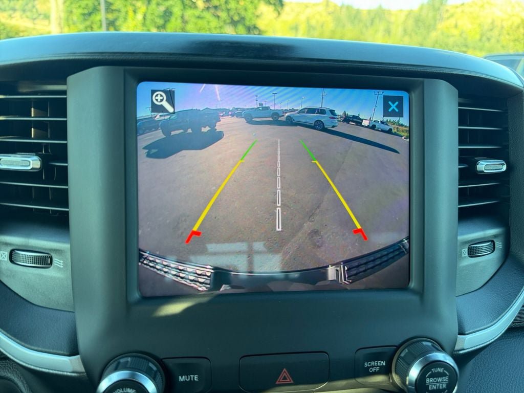 Used 2020 RAM 1500 Big Horn AWD/4WD image 17