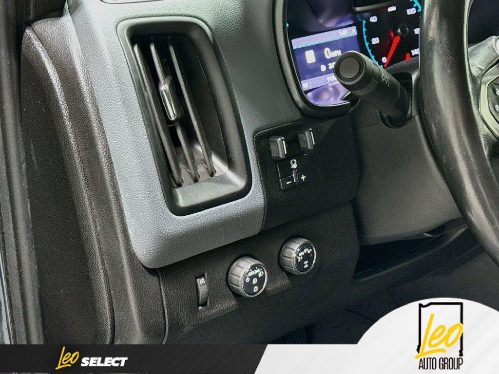 Used 2019 Chevrolet Colorado Z71 AWD/4WD image 14