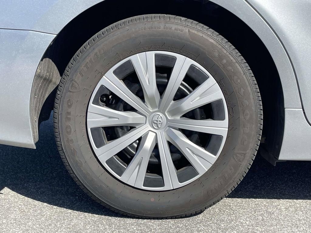 Used 2023 Toyota Camry LE FWD image 31