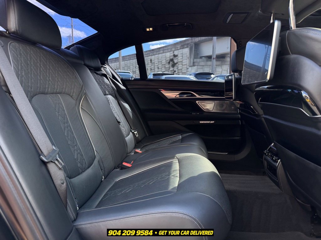 Used 2018 BMW M760i xDrive AWD/4WD image 37