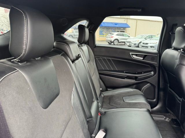 Used 2019 Ford Edge ST w/ Convenience Package image 36
