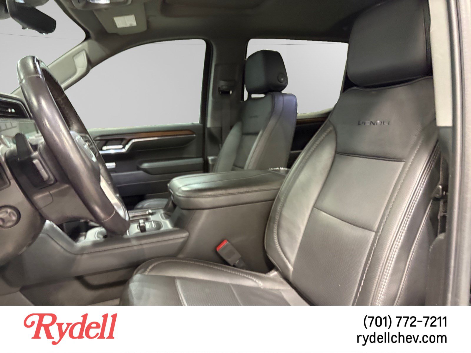 Used 2024 GMC Sierra 1500 Denali AWD/4WD image 10