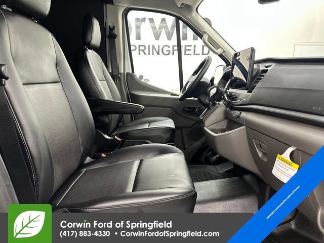 New 2026 Ford Transit 250 148 Medium Roof w/ Load Area Protection Package image 8