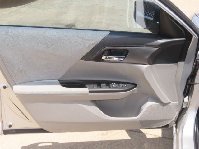 Used 2013 Honda Accord LX image 21