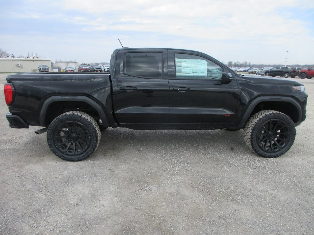 New 2026 GMC Canyon AT4 AWD/4WD image 3